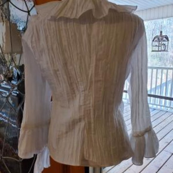 Gorgeous JACKIE JON NEW YORK Elegant Ruffled Blouse, size 8 - Picture 3 of 6